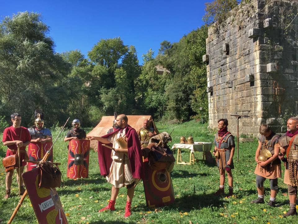 Plinio circondato dai legionari della Centuria Picena e della Legio I Minervia